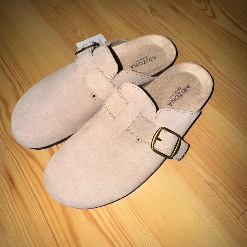 NWT Arizona Women's Beige Suede Buckle Mules - Picture 3 of 9